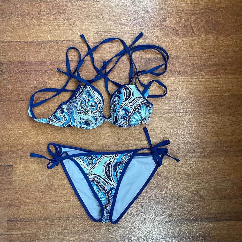 NWOT aerie blue patterned bikini set